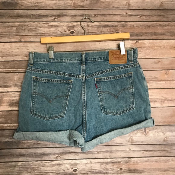 Levi's Pants - Levi’s medium wash mom vintage jean shorts